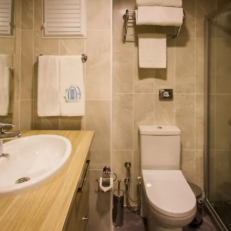 Aparthotel Inci House